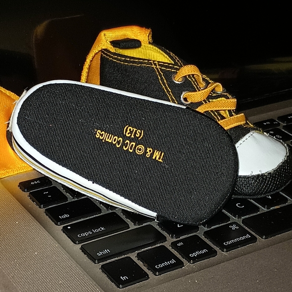 Baby Batman shoes - Picture 3 of 3